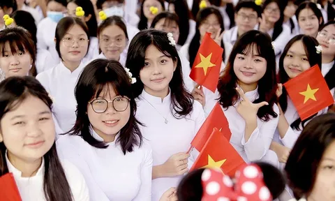 Năm học mới không chỉ có việc học
