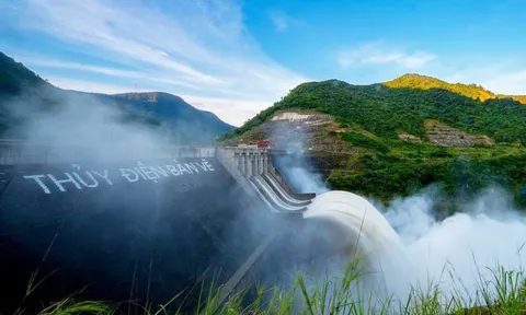 Thủy điện lớn nhất Bắc Trung Bộ xả nước trước bão số 5