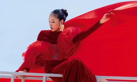 Vietnam’s Next Top Model loại người giỏi liên tục, khó chịu vô cùng!