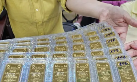 Lời cảnh báo khi mua bán vàng miếng SJC ở "chợ đen"