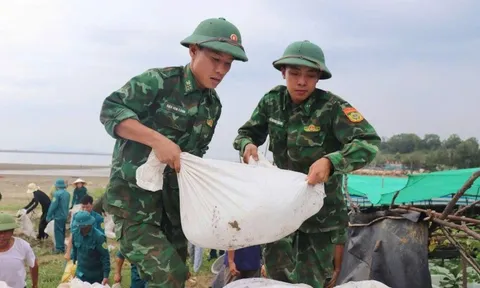 Bộ Quốc phòng duy trì hơn 300 ngàn người, 5 máy bay ứng phó bão số 5