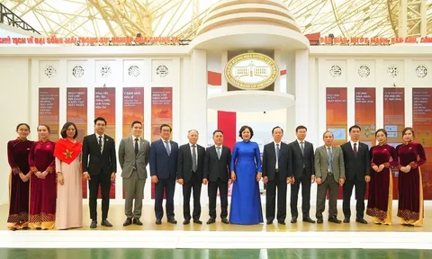 VIB đồng hành cùng Triển lãm “80 năm hành trình Độc lập – Tự do – Hạnh phúc”, giới thiệu Siêu hệ sinh thái tài chính cá nhân hóa