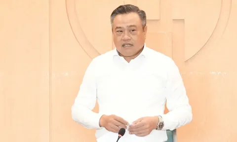 Đề nghị người dân chuẩn mực khi giao lưu với đoàn diễu binh, diễu hành