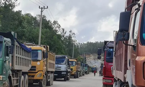 Quốc lộ 24C qua Khu kinh tế Dung Quất lưu lượng khủng, tai nạn tăng, dân nơm nớp lo