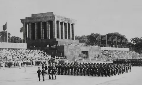 Câu chuyện người lính xe tăng tham gia duyệt binh năm 1975