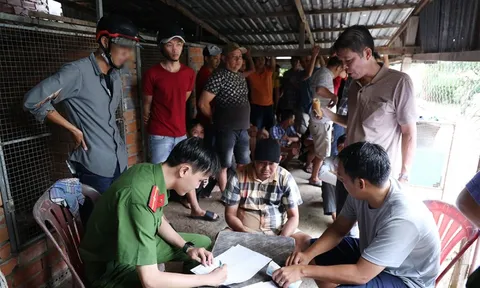 An Giang: triệt phá trường gà liên quan 50 con bạc, thu giữ 87 triệu đồng