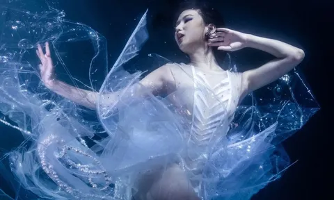 Nghẹt thở màn chụp ảnh dưới làn nước sâu hơn 3m tại Vietnam’s Next Top Model