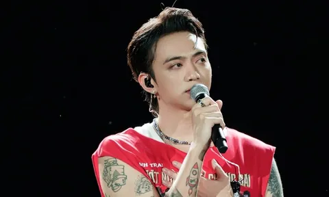 33 anh tài bật khóc trong đêm concert cuối Anh trai vượt ngàn chông gai