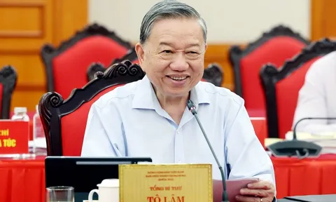 Bộ Chính trị: Phương án nhân sự trình Đại hội Đảng bộ Chính phủ đảm bảo cơ cấu, số lượng, tiêu chuẩn