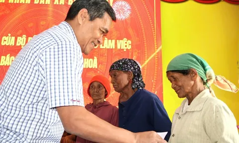 Thứ trưởng Bộ Dân tộc và Tôn giáo kiểm tra công tác dân tộc và tín ngưỡng, tôn giáo tại Khánh Hòa