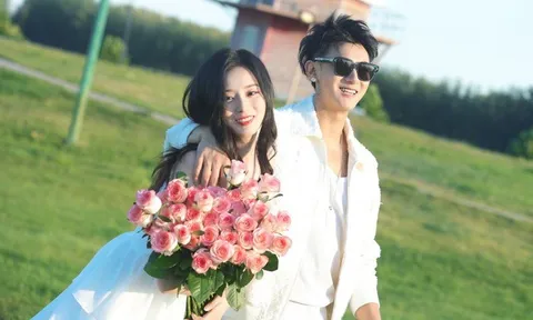 Lộ ảnh cưới của cặp đôi "chủ tịch - nàng thơ", nghi vấn "đám cưới thế kỷ" đang đến gần