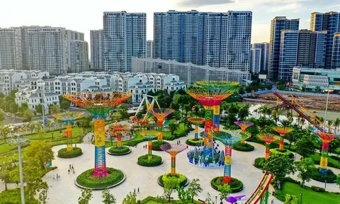 Tin tức sáng 12-9: 65 kênh gỡ nội dung, xin lỗi Vingroup; Nhiều ngân hàng cho vay bất động sản