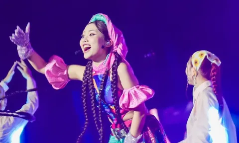 Phương Mỹ Chi rất hài, Trấn Thành ít việc trong concert Em xinh say hi
