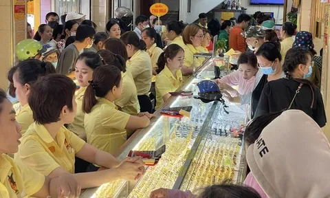 Thu nhập từ mua bán vàng có thể phải chịu thuế để hạn chế đầu cơ