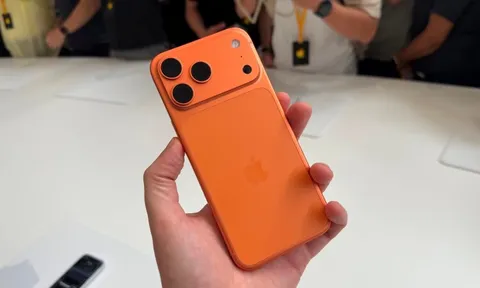 Chưa có năm nào "đau đầu" vì mua iPhone 17 như năm nay: Người Việt nên chọn mẫu nào là chuẩn bài nhất?