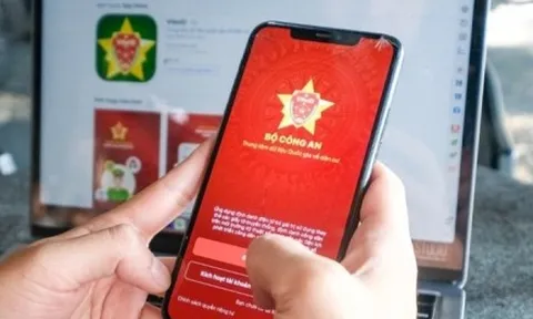 Cách làm thủ tục đi máy bay bằng VNeID, không cần qua quầy