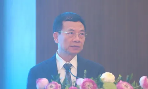 'Sức mạnh của AI có thể lớn hơn năng lượng hạt nhân'