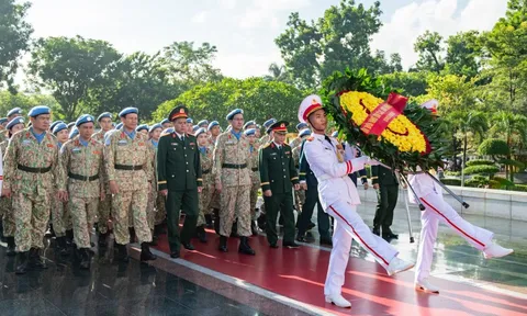 Đội công binh số 4 hứa quyết tâm với Bác trước khi lên đường nhận nhiệm vụ