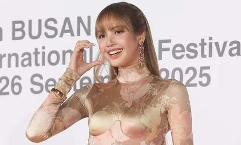 Lisa và No Other Choice chiếm trọn spotlight trên thảm đỏ khai mạc Liên hoan phim Busan