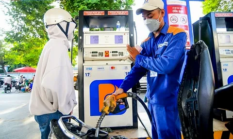 Giá xăng dầu đồng loạt giảm