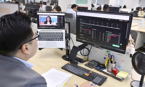 Thị trường chứng khoán Việt Nam sau nâng hạng: Chờ dòng vốn của các 'cá mập' mới