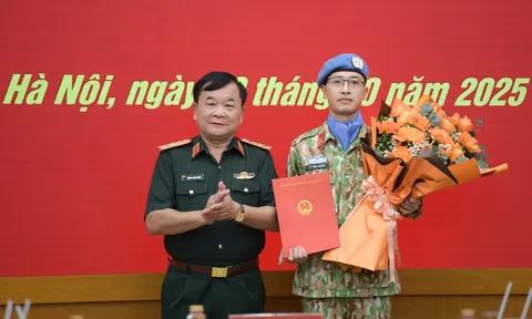 Bộ Quốc phòng trao quyết định của Chủ tịch nước cho sĩ quan làm nhiệm vụ gìn giữ hòa bình