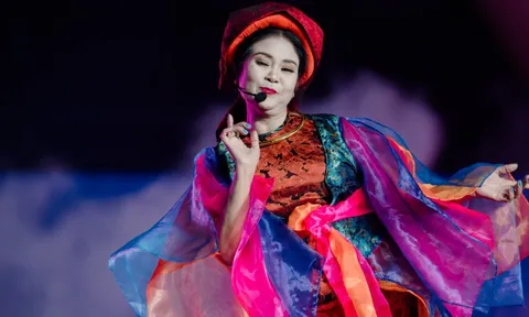 NSND Thanh Ngoan là Em xinh say hi thứ 31, nhảy cùng Phương Mỹ Chi, Pháo