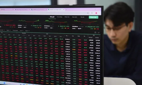 Chứng khoán Mỹ 'nhuộm đỏ' vì căng thẳng Mỹ - Trung, VN-Index được dự báo ra sao?