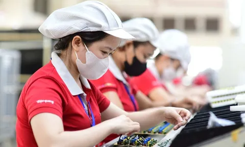 Công - tư đồng kiến quốc