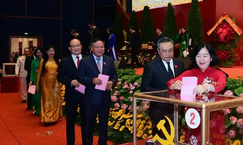 Công bố 75 Ủy viên Ban Chấp hành Đảng bộ Hà Nội khóa XVIII, nhiệm kỳ 2025-2030 vừa được bầu