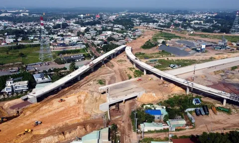 Gần 2 tháng nữa thông xe, hình hài cao tốc Biên Hòa - Vũng Tàu ra sao?