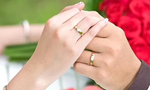 Vàng tăng chóng mặt, nhiều cặp đôi 'đứng hình' trước ngày cưới