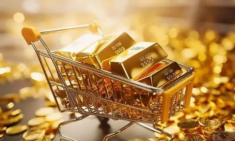 Vì sao giá vàng sập mạnh, bị bán tháo ồ ạt trong đêm 21/10?