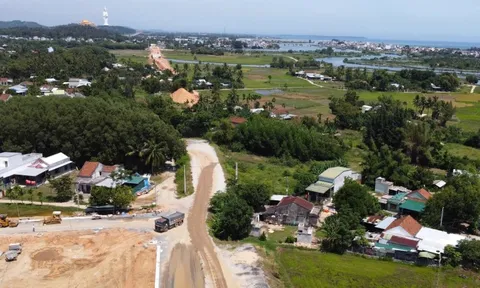 Loạt dự án ngàn tỉ ở Quảng Ngãi ì ạch vì 'nút thắt' mặt bằng