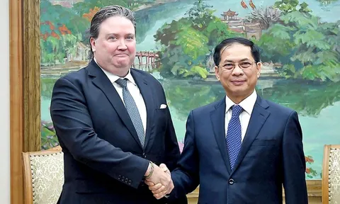 Phó thủ tướng: Việt Nam sẽ tiếp tục tăng mua hàng Mỹ, máy bay, bán dẫn