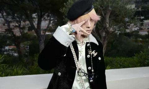 G-DRAGON tái định nghĩa vẻ đẹp nam tính qua những món trang sức đầy nữ tính?