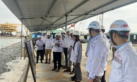 Anh tiếp tục quan tâm đến dự án năng lượng sạch tại Việt Nam