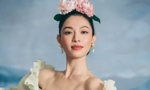 Chung Sở Hy bị chỉ trích vì 'đắc tội' Lưu Diệc Phi và Dương Mịch tại đêm thời trang Vogue