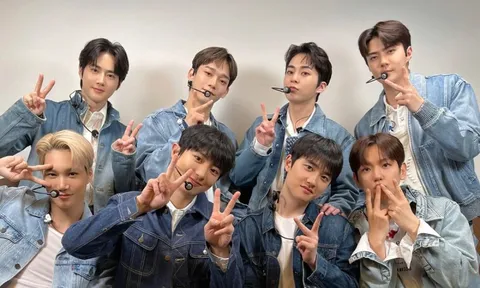 EXO trở lại sau 2 năm, thiếu những cái tên quan trọng