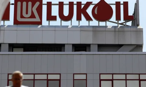 Tập đoàn dầu mỏ Lukoil của Nga bán tài sản ở nước ngoài do lệnh trừng phạt của Mỹ
