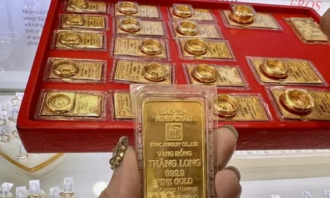 Ngày 27/10: Giá vàng miếng SJC, giá vàng nhẫn trơn đồng loạt giảm mạnh