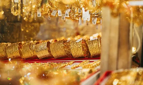 Giá vàng thế giới rơi khỏi ngưỡng 4.000 USD/ounce