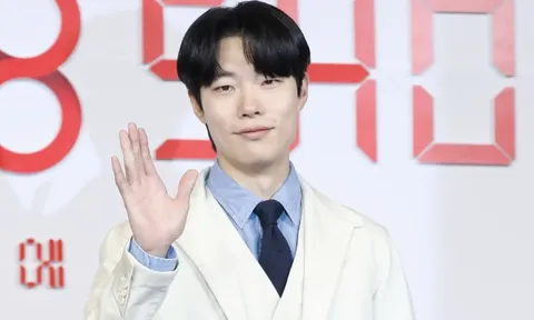 Kỷ niệm 10 năm Reply 1988, Ryu Jun Yeol đối diện 'tình cũ' Hyeri ra sao?