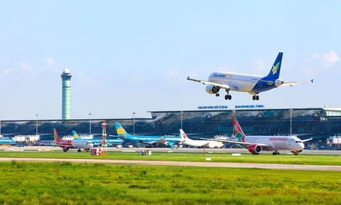 Bộ Xây dựng sẽ quyết định giá tối đa vé máy bay nội địa hạng phổ thông