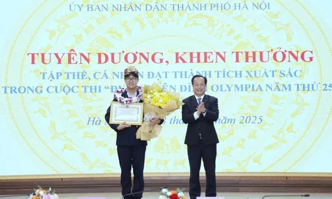 Hà Nội tặng Bằng khen và thưởng 50 triệu đồng cho quán quân Đường lên đỉnh Olympia