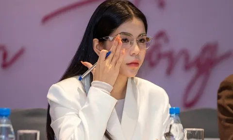 Shop Hằng Du Mục mở lại, bán táo Tân Cương sắp hết hạn