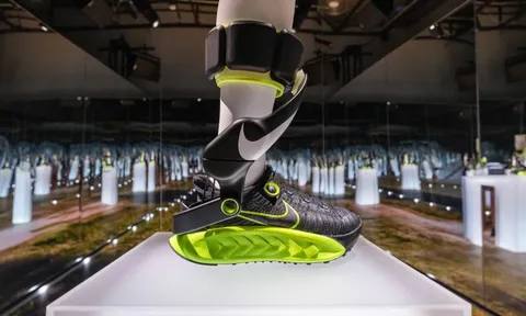 'Giày robot' từ tương lai của Nike