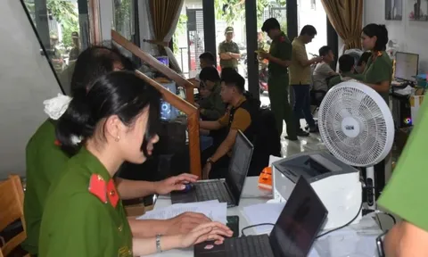 Triệt phá 'lò sản xuất' tài khoản ảo cho đối tượng lừa đảo ở Campuchia