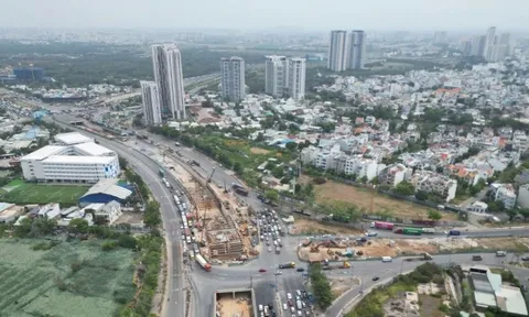 Khu đô thị chồng ranh giới hơn 2 ha đất với dự án nút giao thông lớn nhất TPHCM
