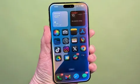 Từ đối thủ giờ thành bạn: Apple được cho là sẽ sử dụng Gemini để nâng cấp Siri vào năm sau